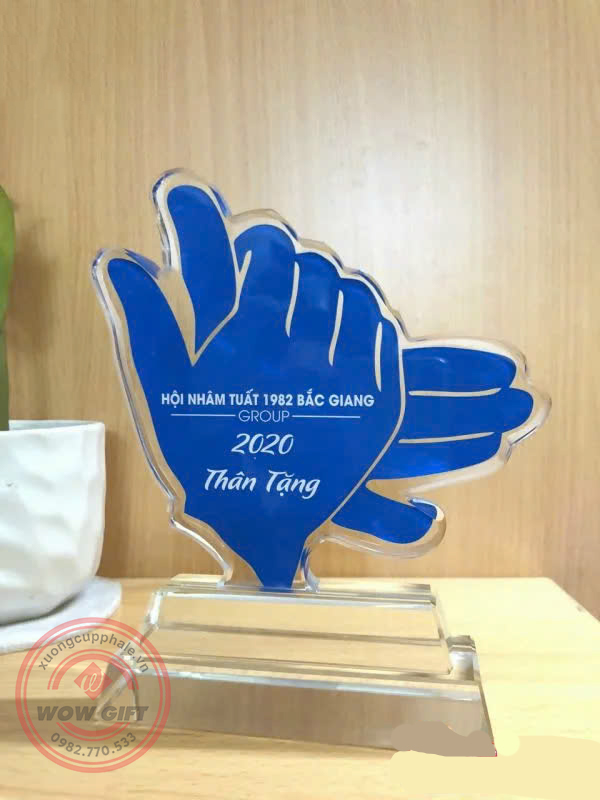 kỷ niệm chương pha lê