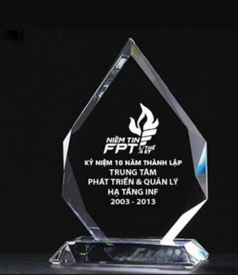 Bí quyết bảo quản kỷ niệm chương pha lê