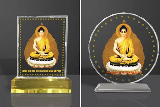 kỷ niệm chương pha lê in hình Phật 