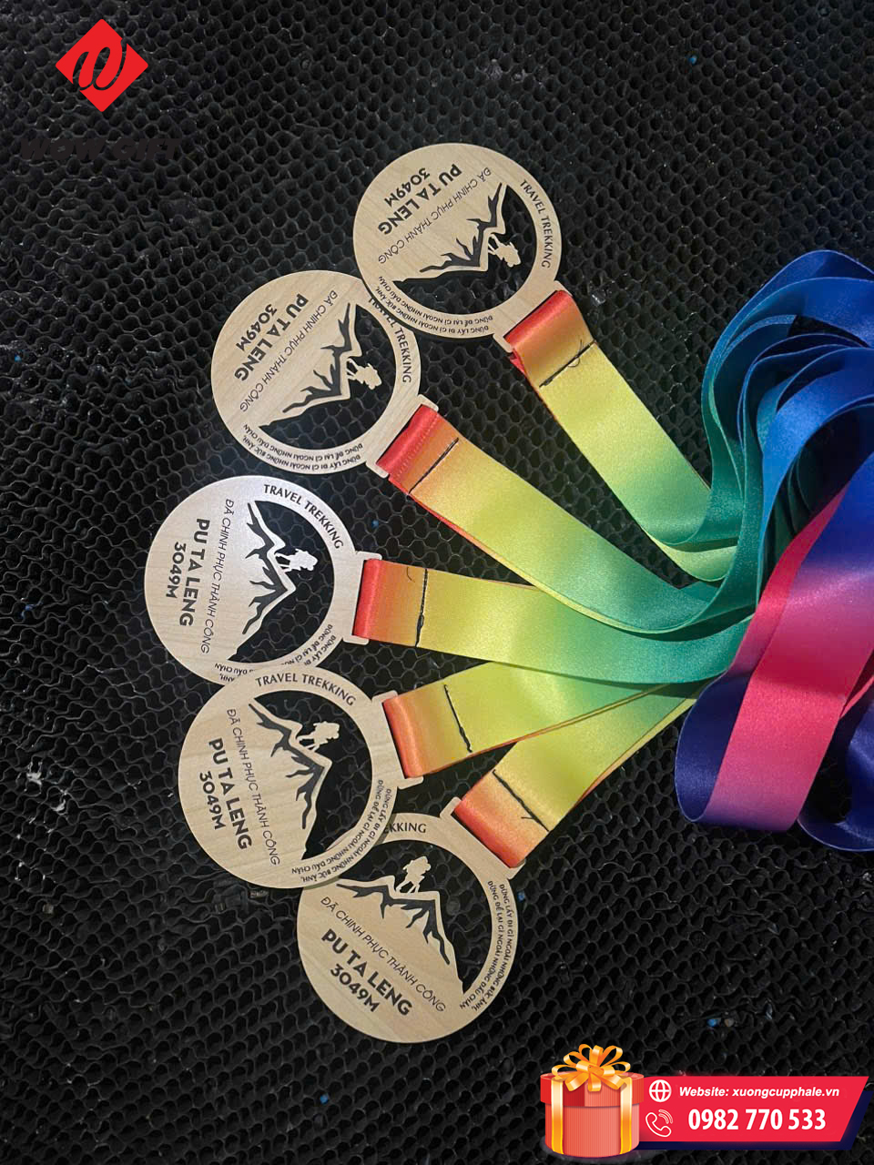 Làm huy chương theo yêu cầu