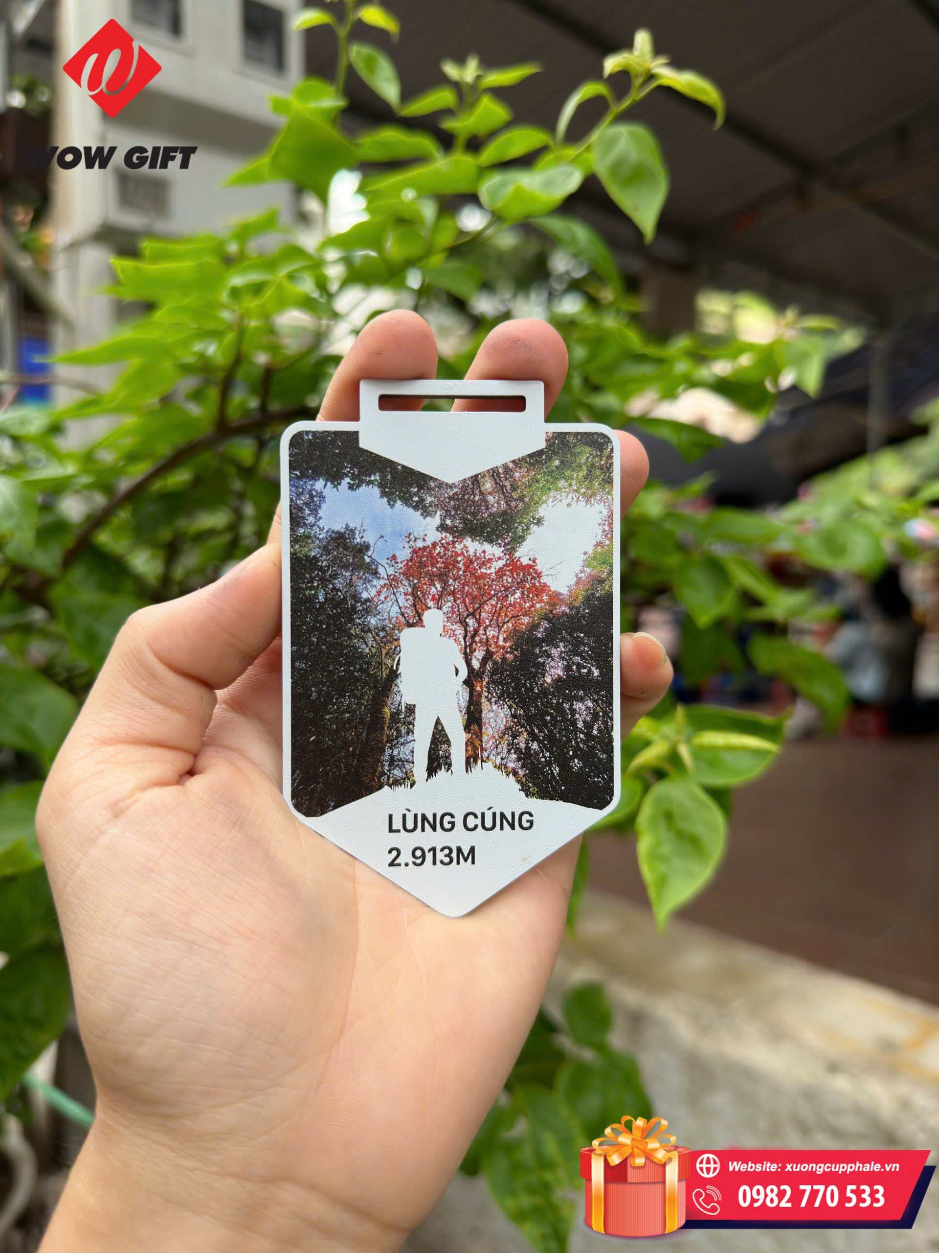 Làm huy chương theo yêu cầu