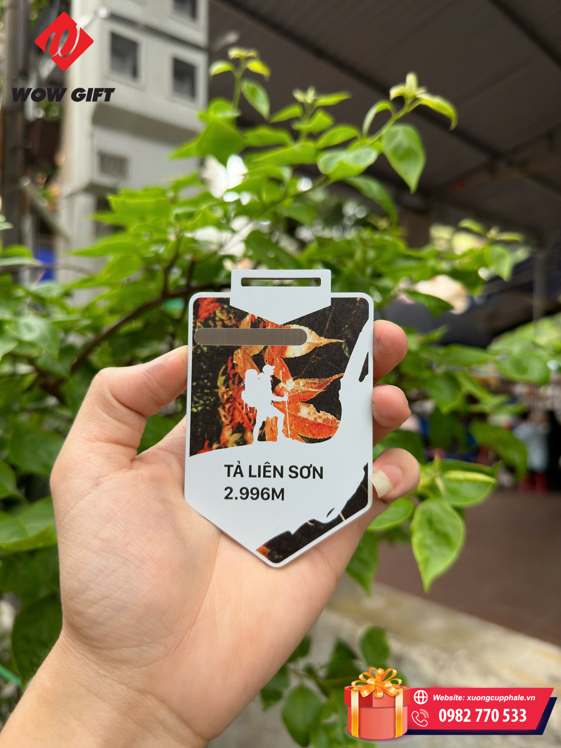 Làm huy chương theo yêu cầu