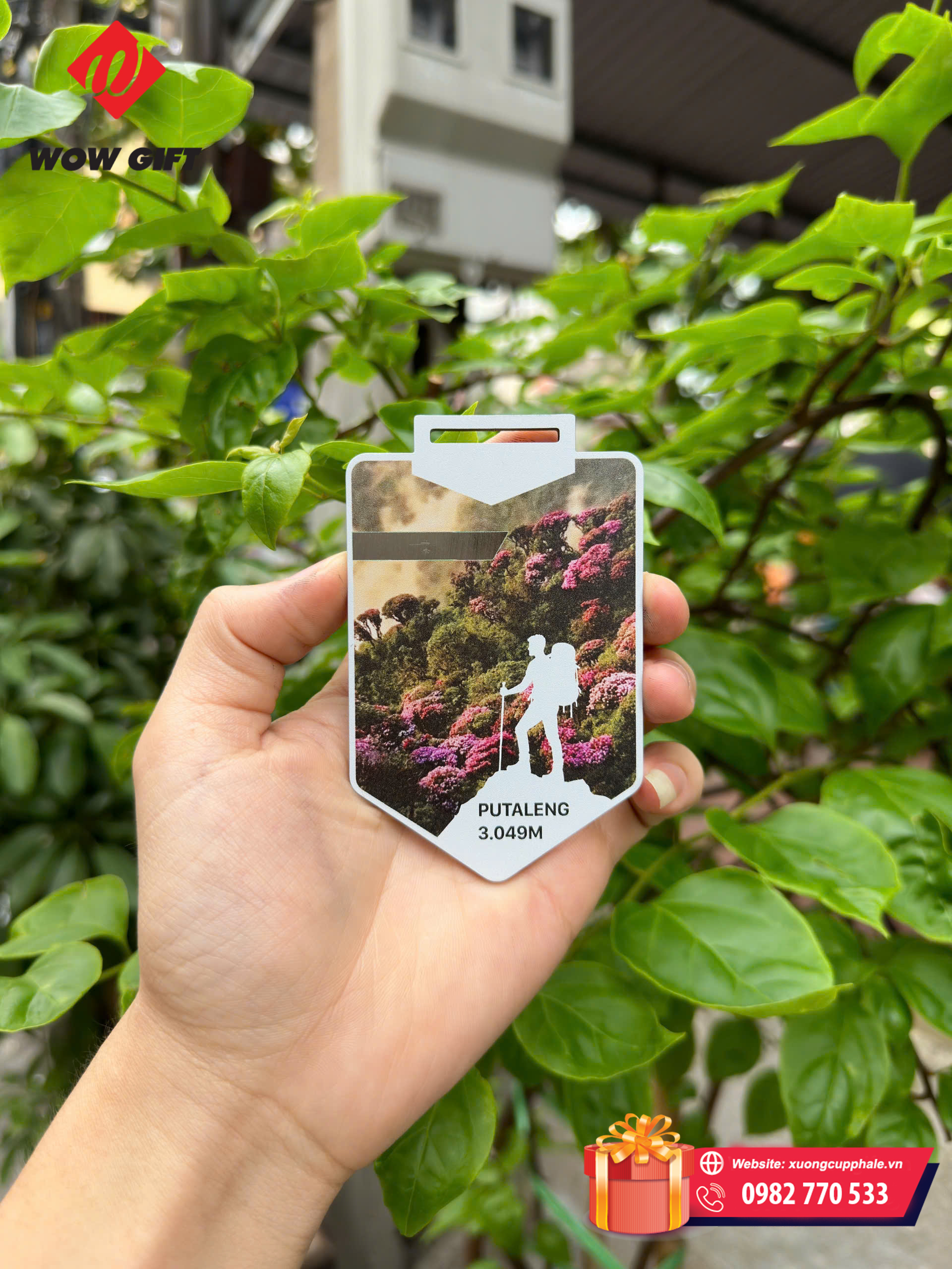 Làm huy chương theo yêu cầu