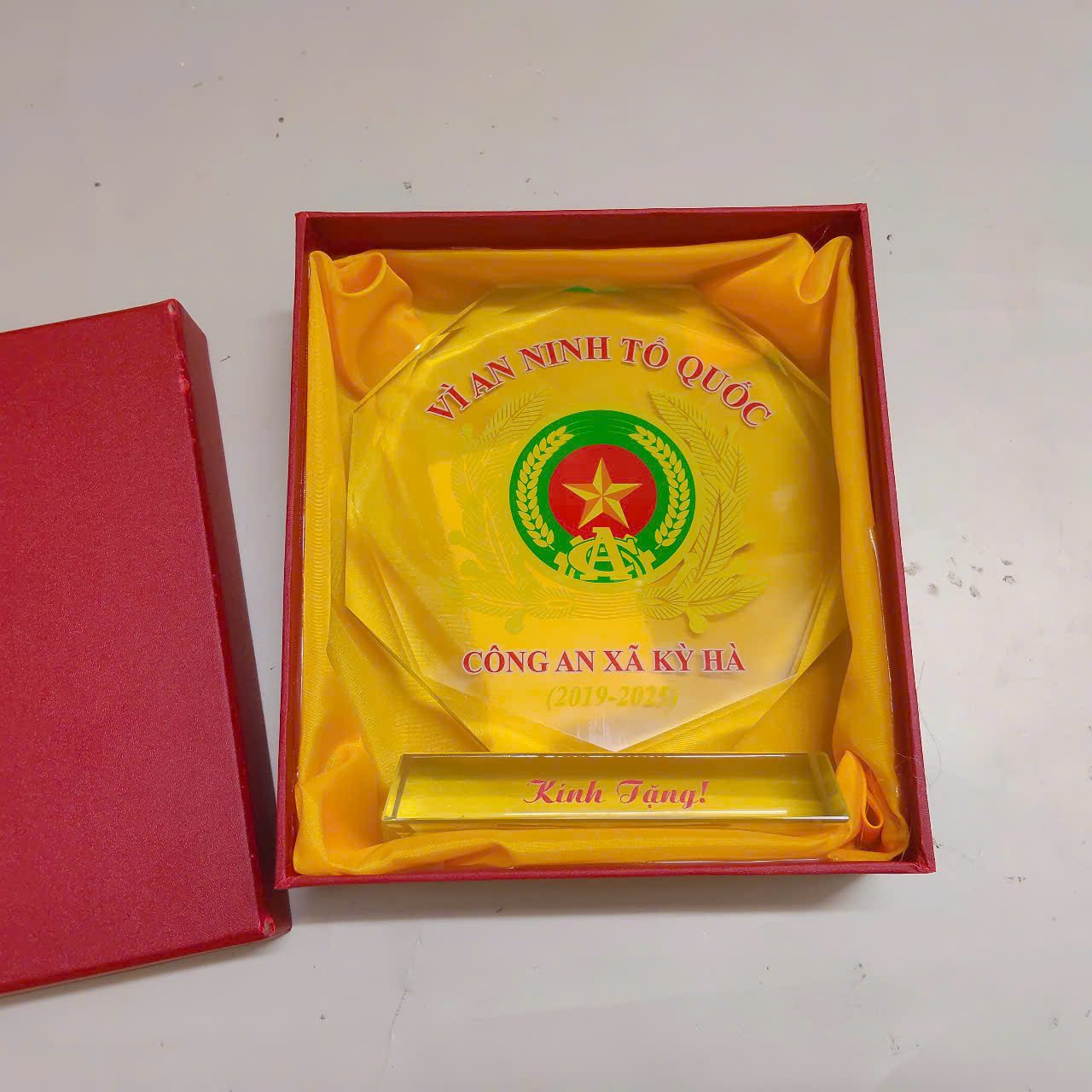 kỷ niệm chương pha lê