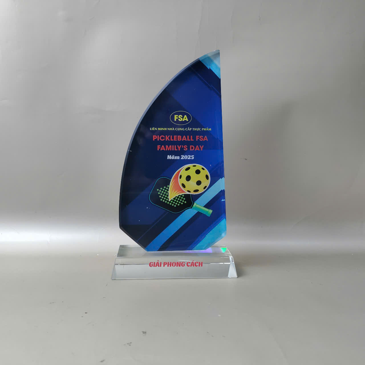 kỷ niệm chương pha lê