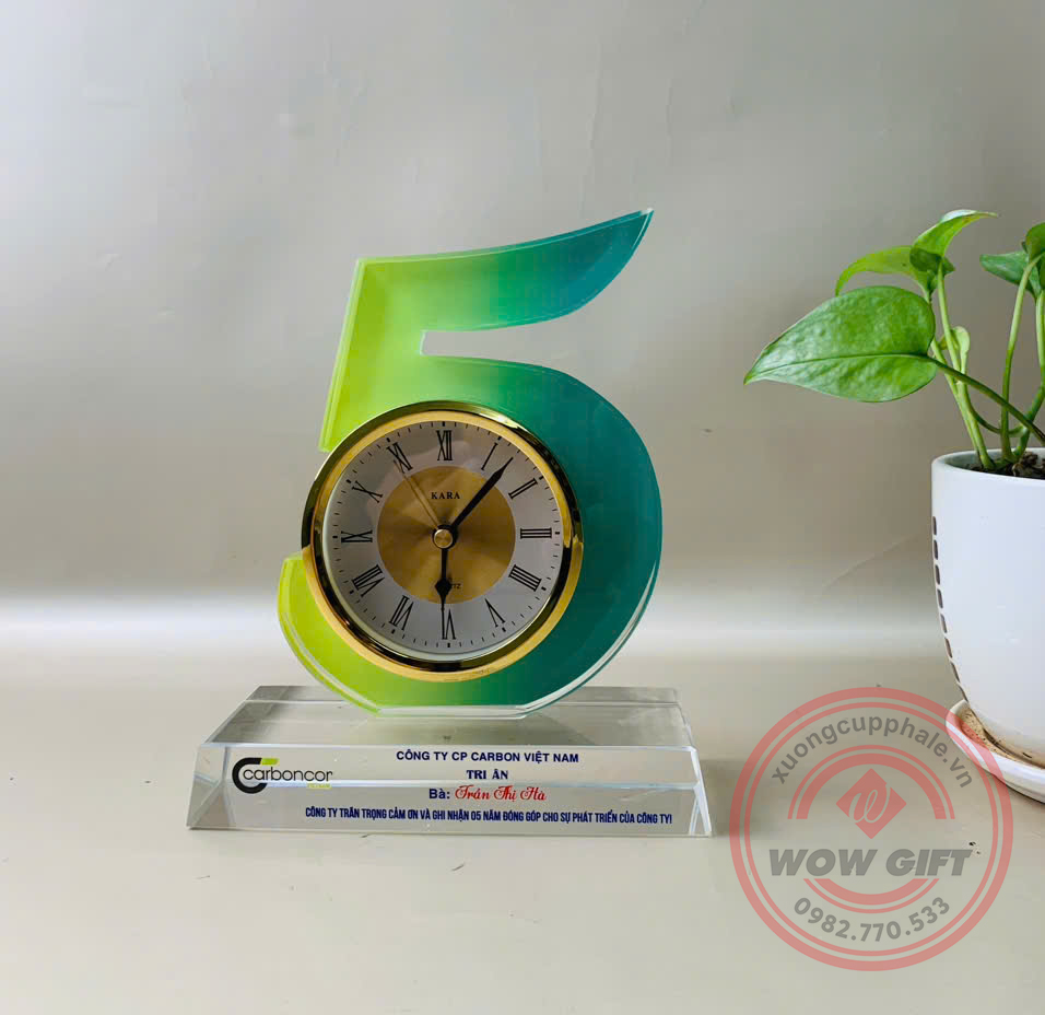 kỷ niệm chương pha lê