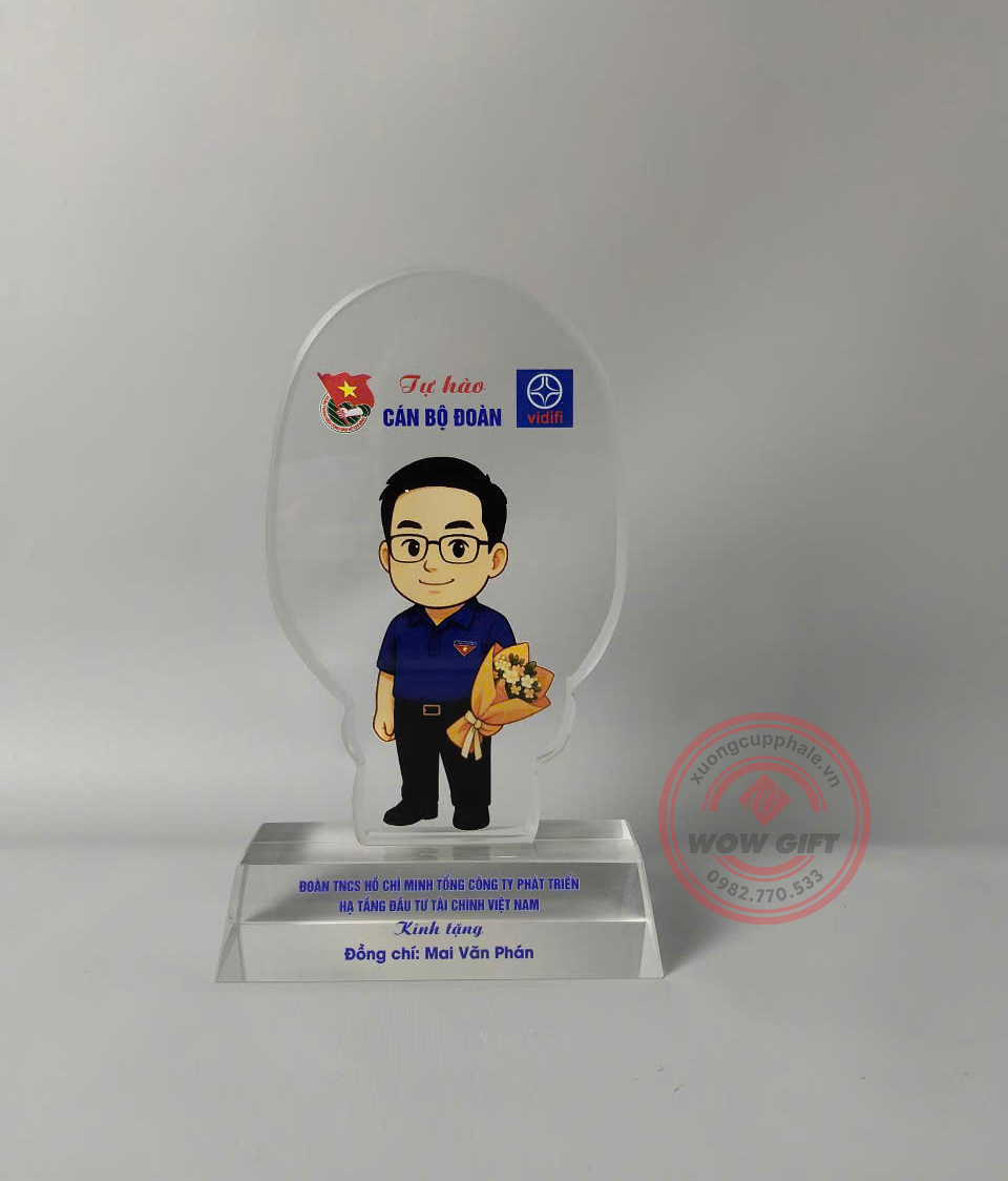 kỷ niệm chương pha lê