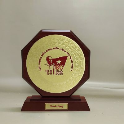 kỷ niệm chương gỗ đồng