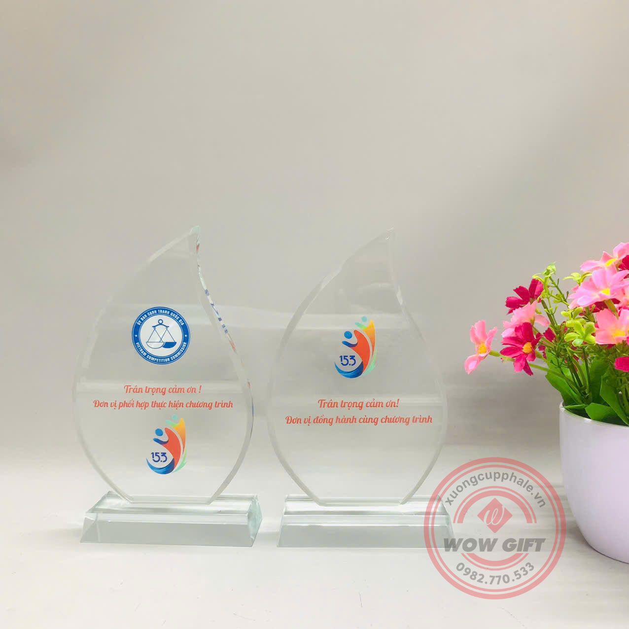 kỷ niệm chương chiếc lá