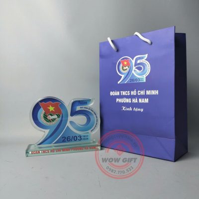 kỷ niệm chương pha lê 95 năm thành lập đoàn